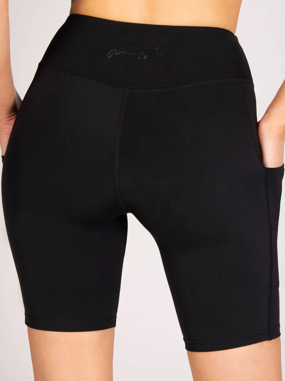 Short cycliste Pineapple Active à poche extensible