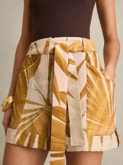 Short Reiss Avril à ceinture et imprimé palmier