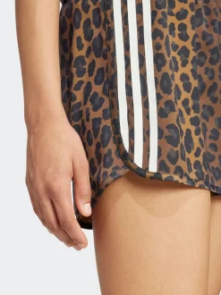 Shorts Adidas Original en satin imprimé