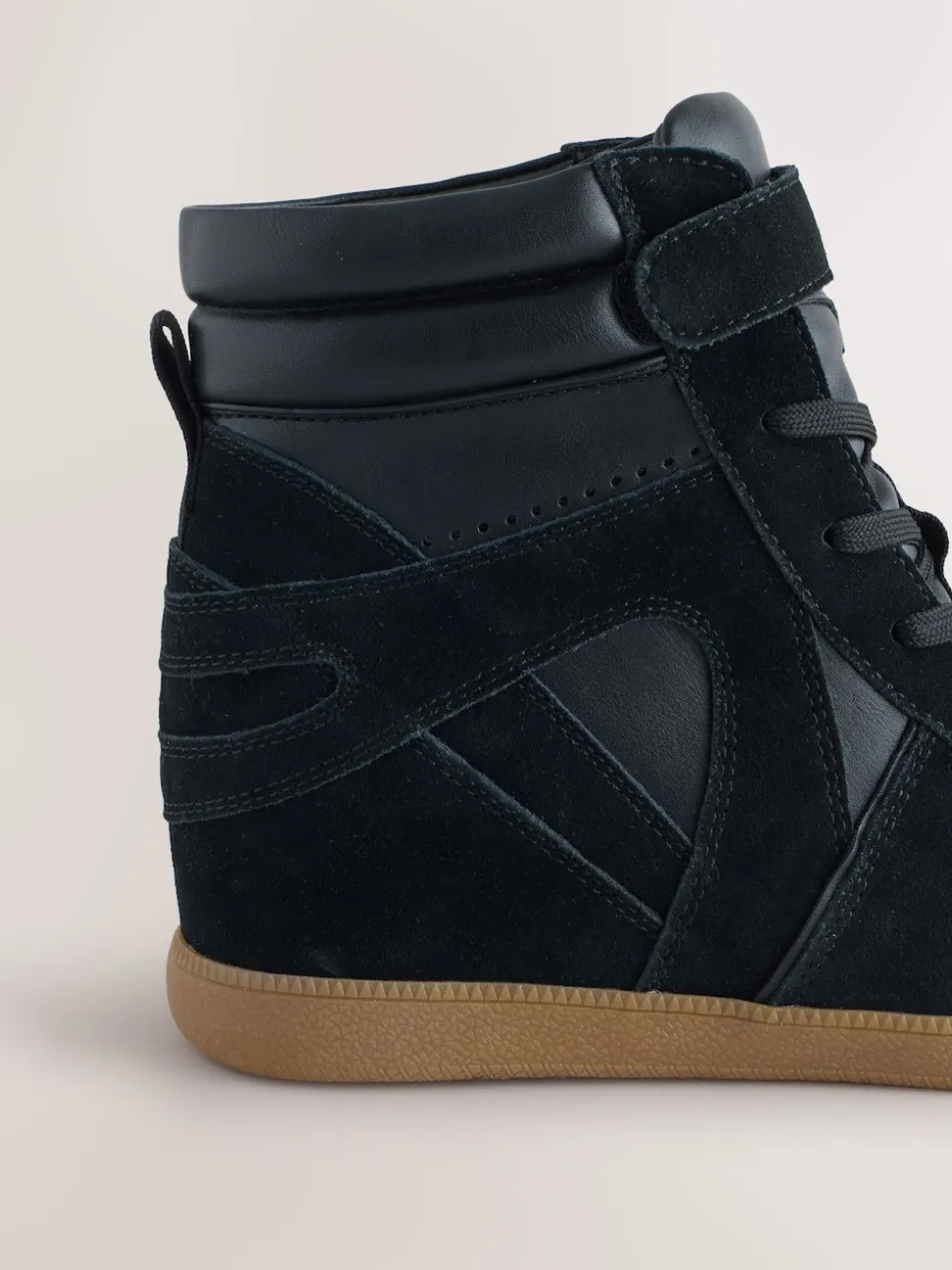 Suede noire - Baskets compensées à lacets Forever Comfort®