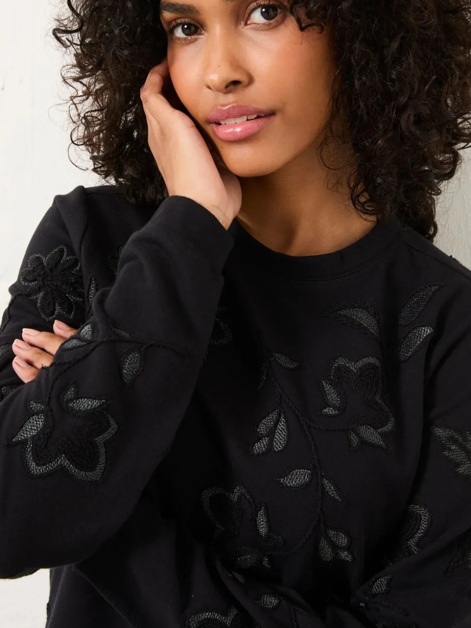 Sweat-shirt brodé col rond FatFace