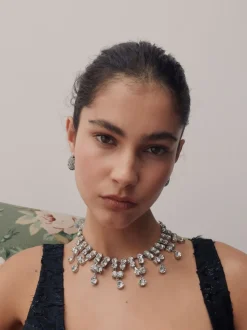Tonalité argentée - Collier de bijoux Statement