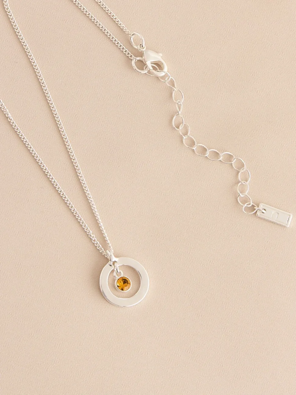 Tonalité argentée - Collier Birthstone avec pendentif disque
