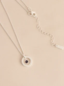 Tonalité argentée - Collier Birthstone avec pendentif disque