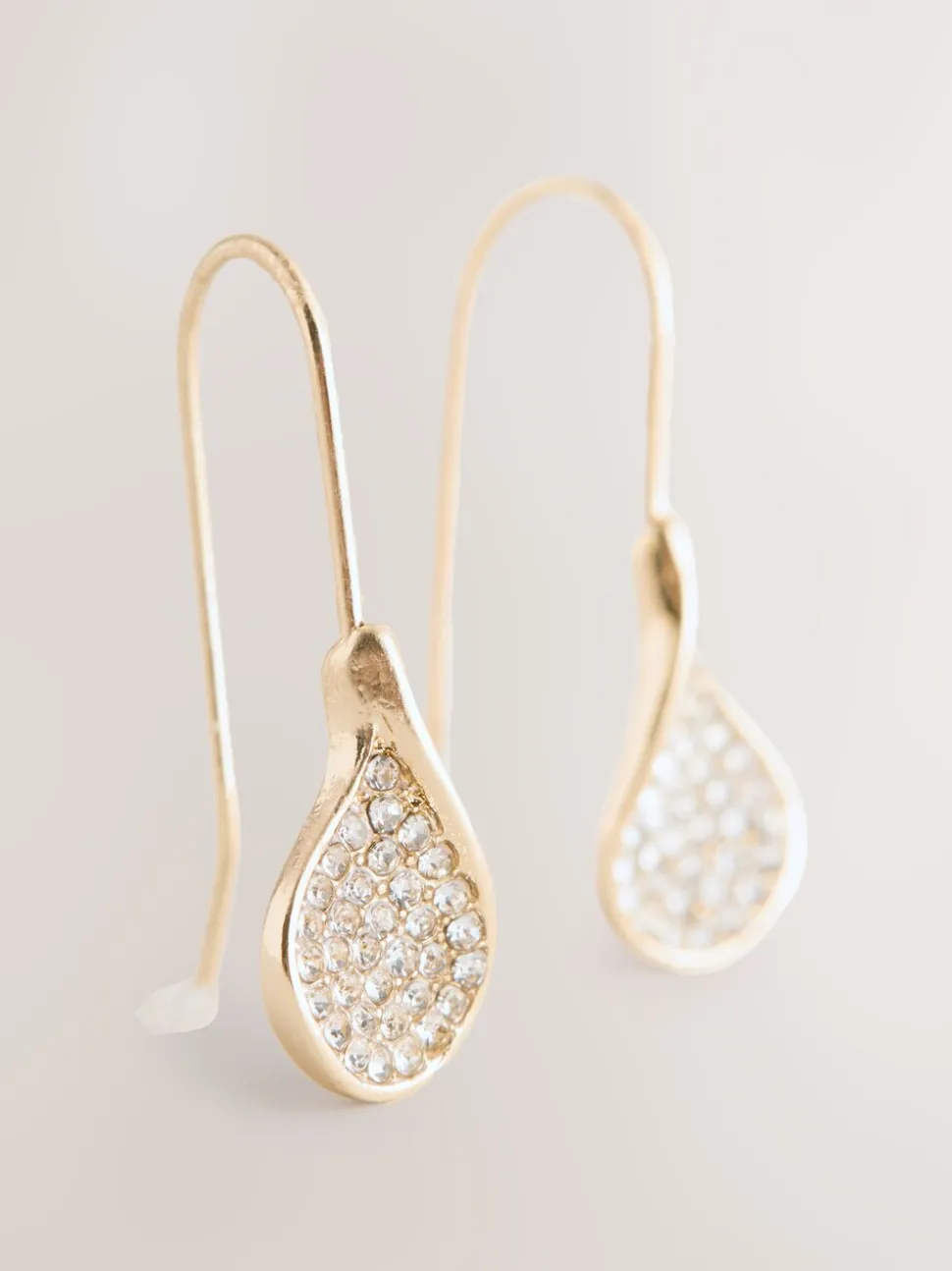 Tonalité d'or - Boucles d’oreilles gouttes pétales scintillantes