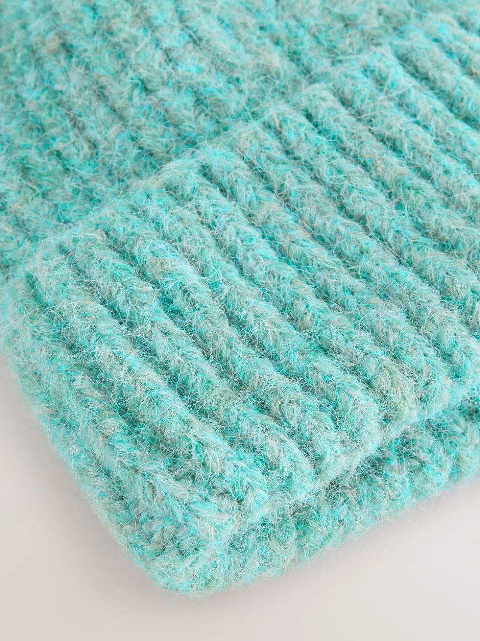 Turquoise Blue - Bonnet côtelé contenant de la laine