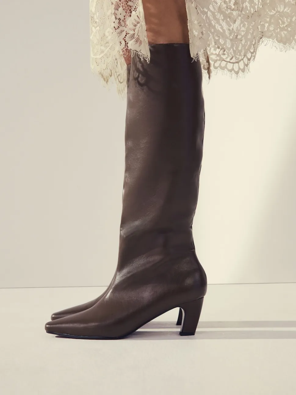 Vert olive - Bottes Forever Comfort® hauteur genou à talons incurvés