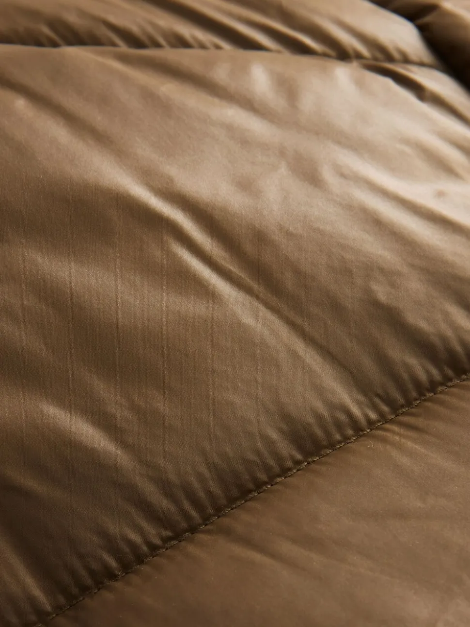Vert olive - Manteau matelassé ultra brillant