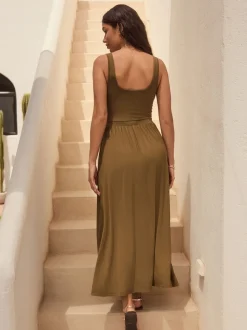 Vert olive - Robe d’été à taille jersey