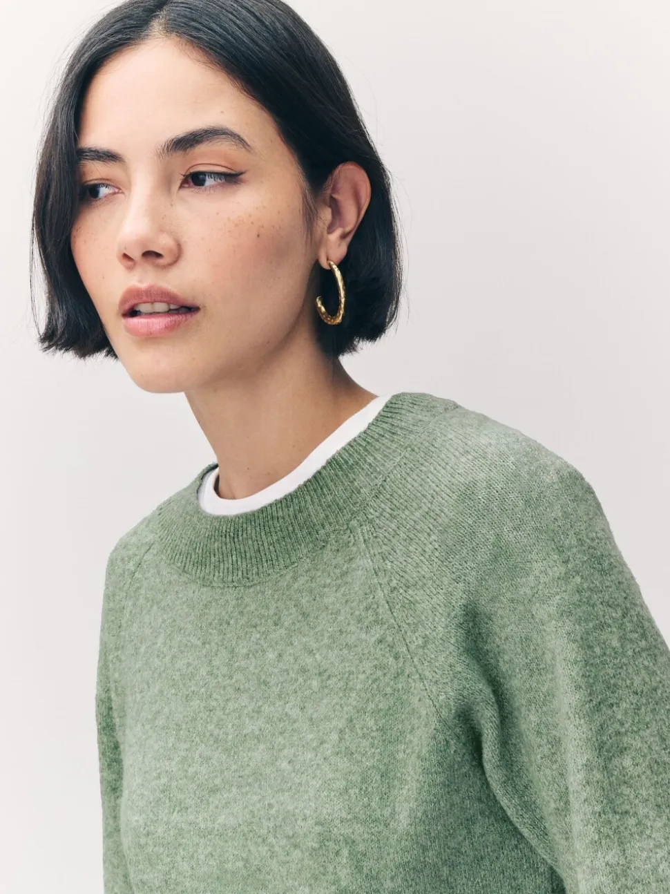 Vert olive - Vero Moda pull doux au toucher en maille confortable à col rond