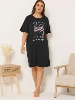 Yours Curve Chemise de nuit Sleep All Day