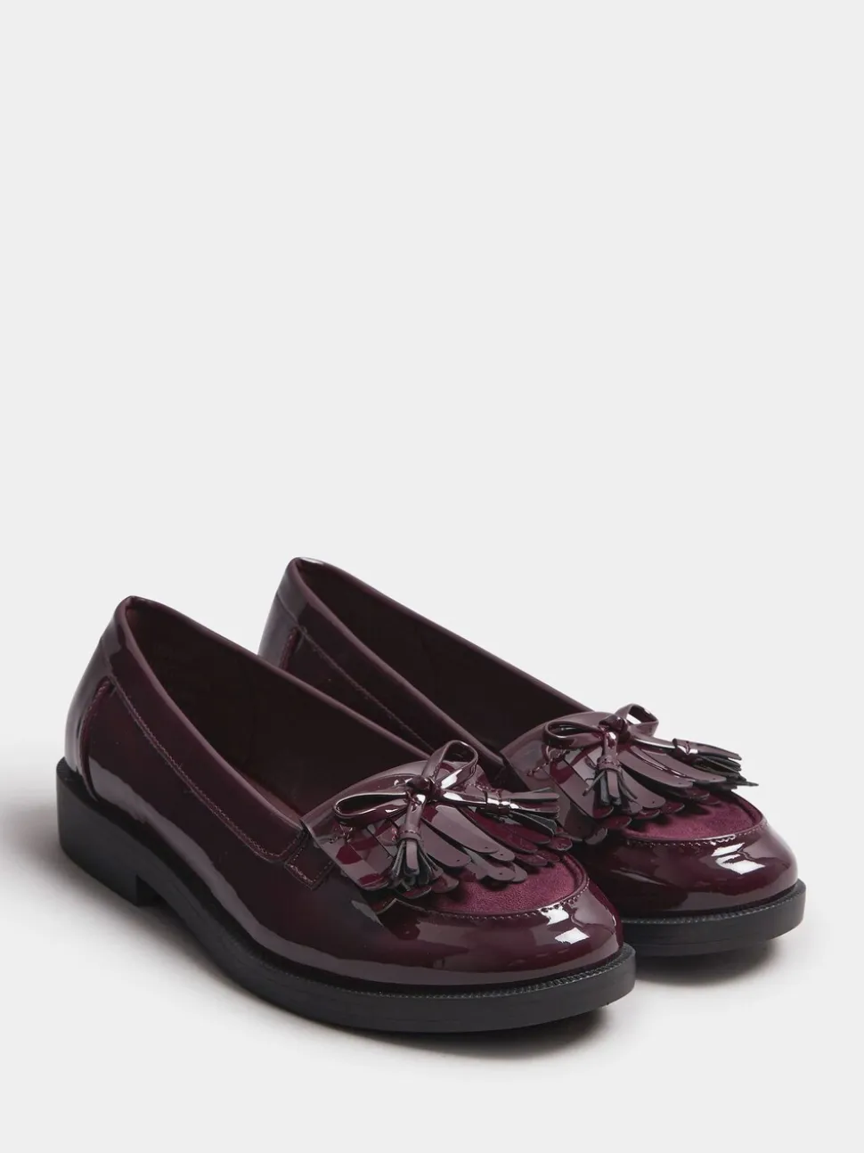 Yours Curve Mocassins vernis à glands coupe extra large