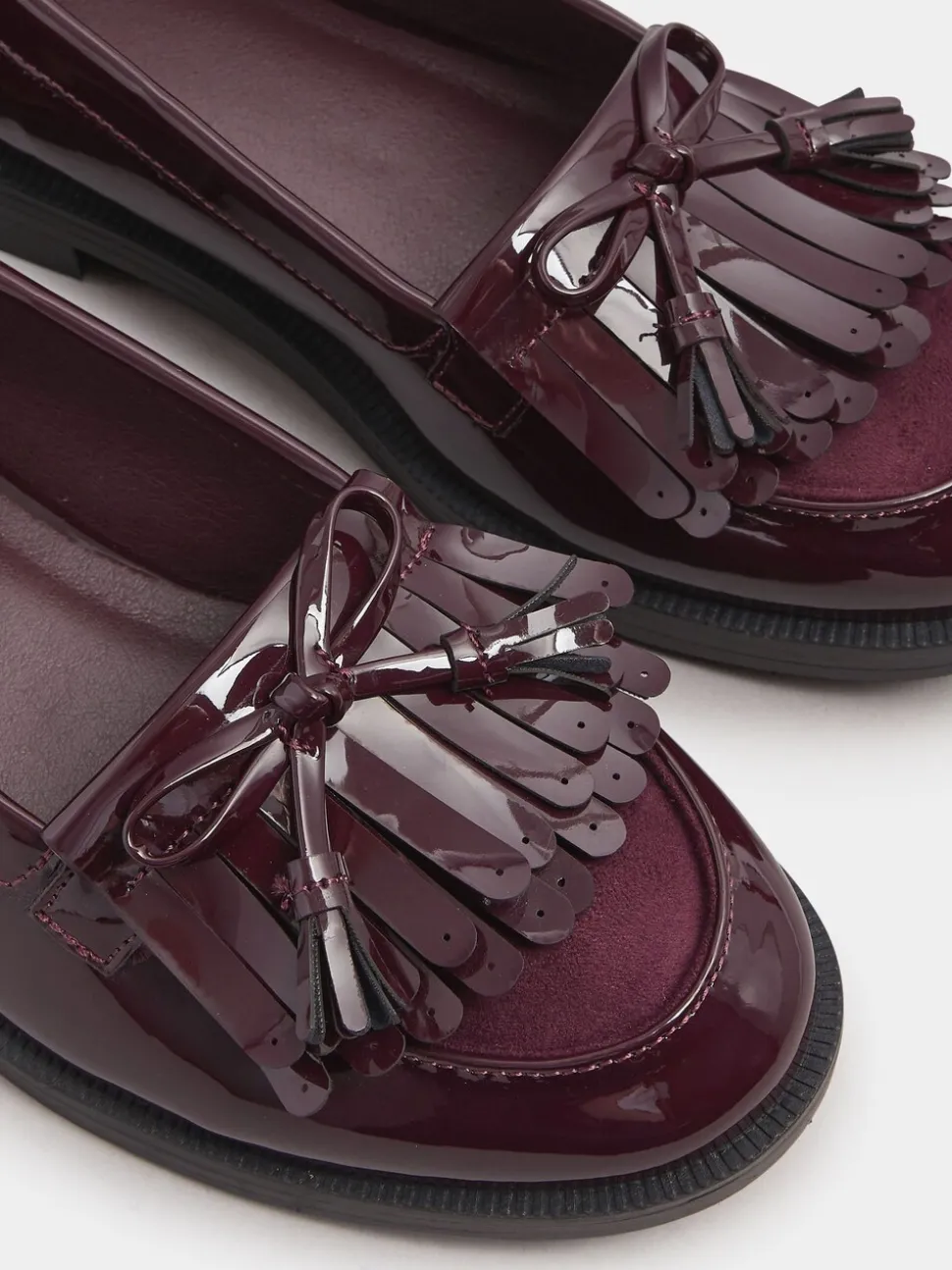 Yours Curve Mocassins vernis à glands coupe extra large
